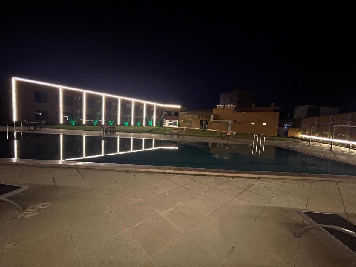 Heaven 7 Hotel & Resort Himatnagar Екстериор снимка